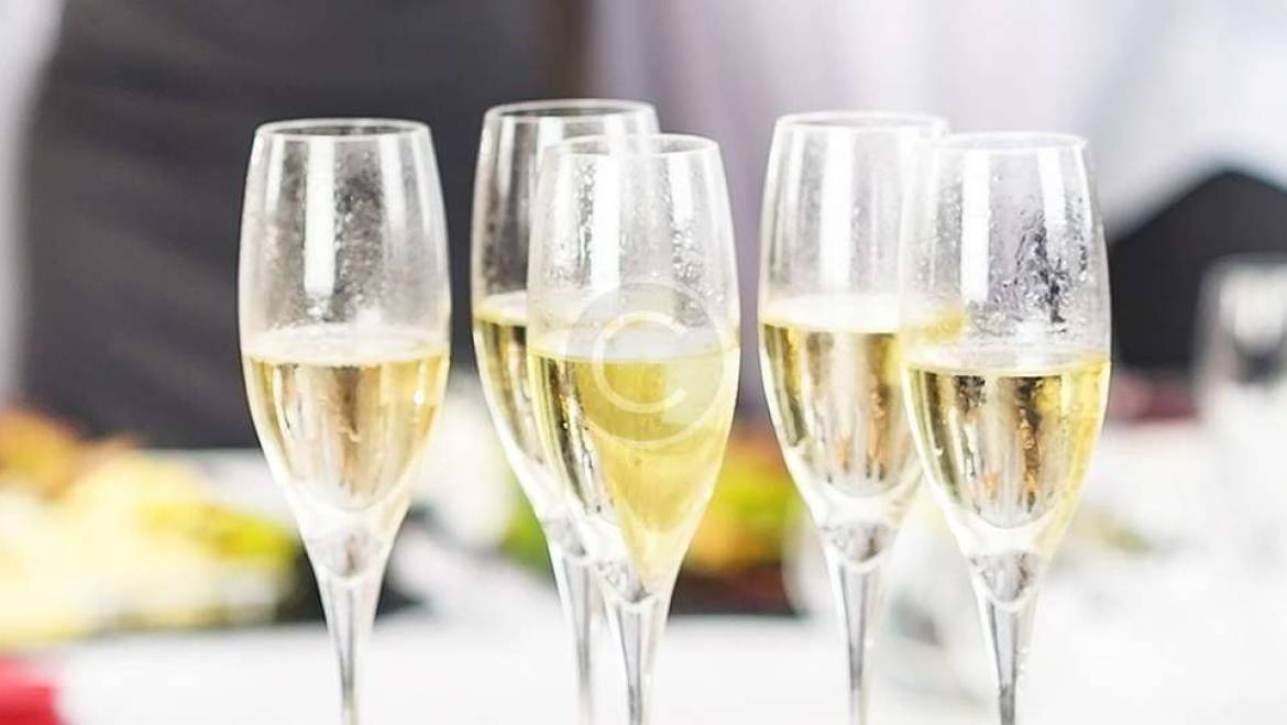 Planning a Wedding Menu Can Be Daunting